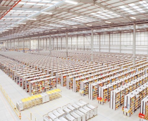 Amazon varasto, Rugeley, Englanti