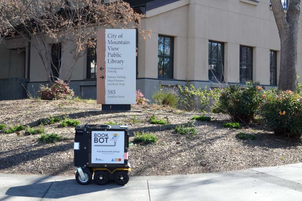 Mountain View library, Book Bot robot