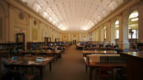 Miten kirjastosta saattoi kadota arvokkaita kirjoja 25 vuoden ajan?