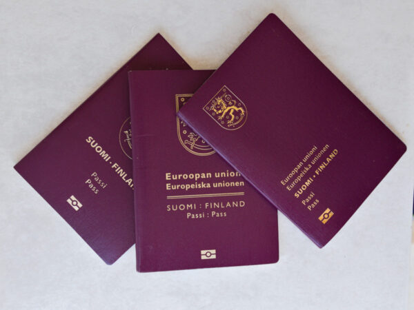 Onko ulkomainen verkkopalvelu pyytänyt henkilöllisyysdokumenttejasi? Tiedätkö mihin tietosi voivat päätyä?