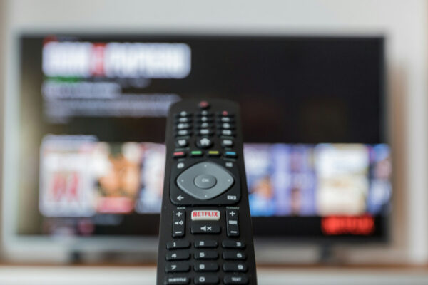 Oletko ladannut sovelluksia älytelevisioon? Joukossa voi olla kodin internet-yhteyden kaappaavia haittaohjelmia